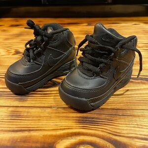 Nike little max 90 boot
